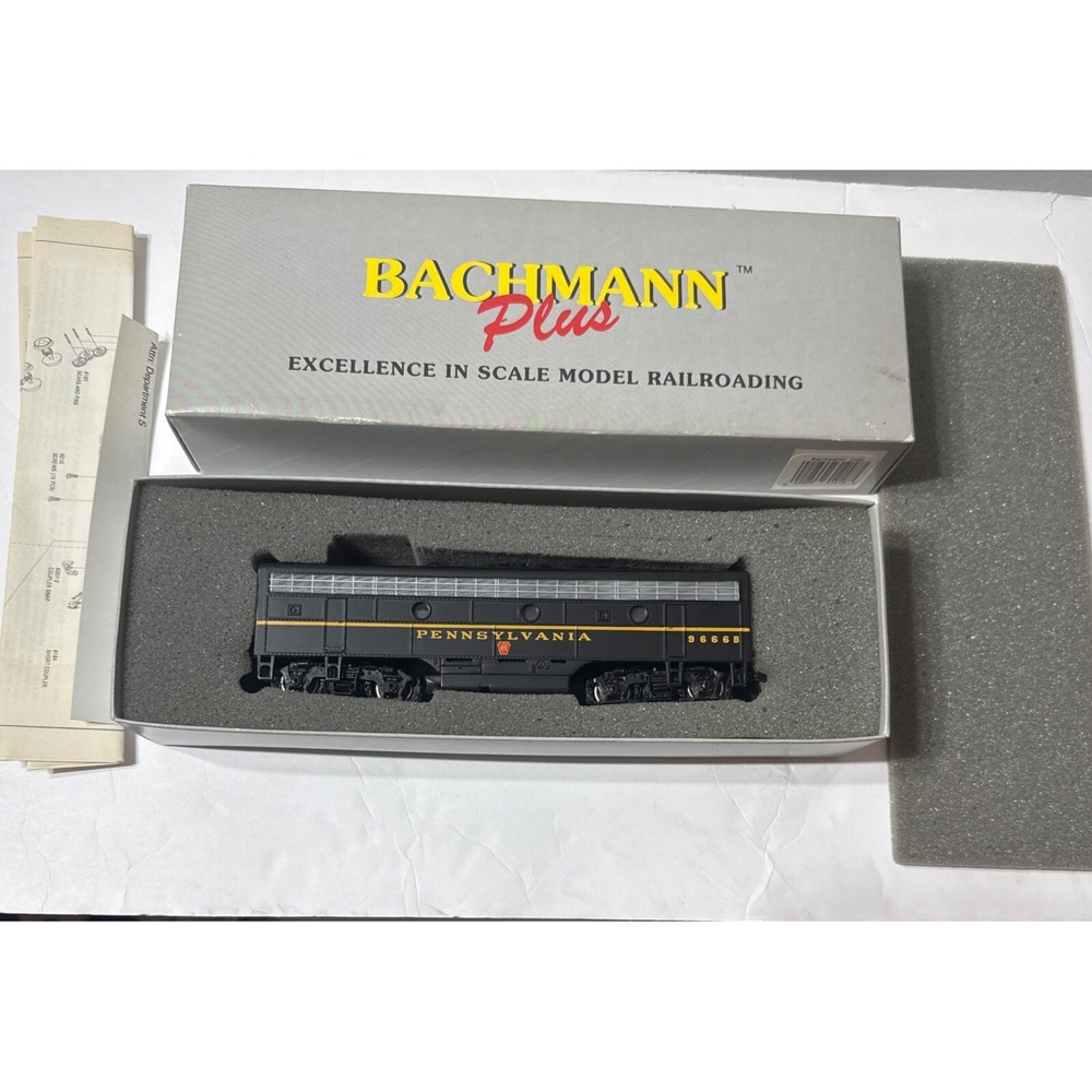 BACHMANN Plus HO‎ 31218 EMD F7B Pennsylvania PRR 9666B Boxed W/paperwork